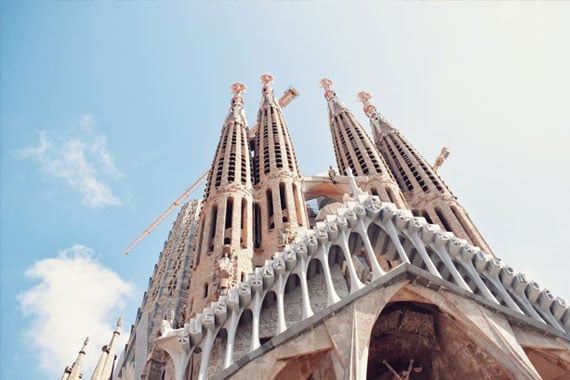 school tours spain barcelona gaudi