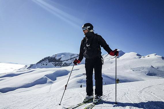 skiing