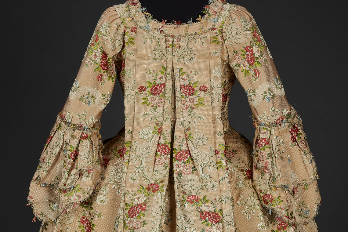 French dress musée de la Mode de la Ville de Paris