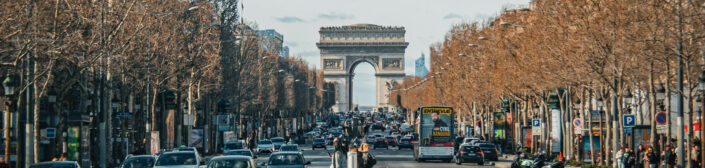 French language trips shop signs in French banner
